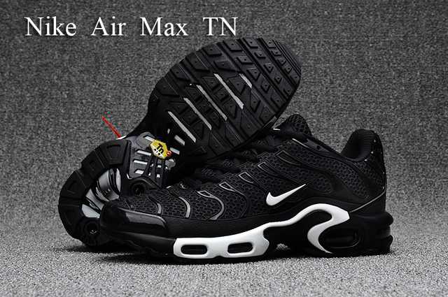 basket tn nike pas cher